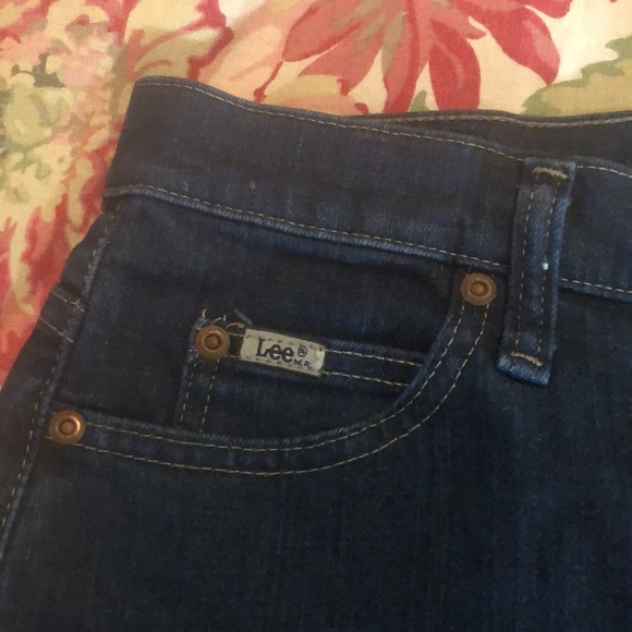 LEE Denim Size 14 Short Relaxed Straight Leg Classic 5-pocket Jeans
$78 NEW - Picture 9 of 16